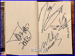 Motley Crue Band SIGNED Hardcover The Dirt Book First Edition 2001 Look