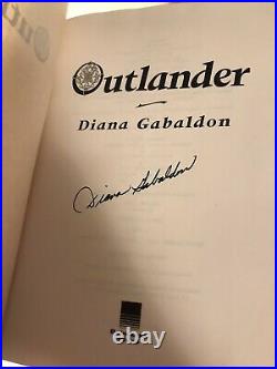 OUTLANDER Signed 1st/1st Edition 1st Printing Diana Gabaldon