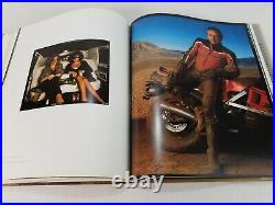 Photographs Annie Leibovitz 1970-1990 SIGNED FIRST EDITION Hardcover Dust Jacket