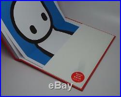 STIK GRAFFITI & STREET ART FIRST EDITION SIGNED BOOK WITH BLUE POSTER New Foyles