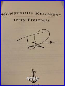 Terry Pratchett Monstrous Regiment SIGNED 1st Edition/1st Print Discworld 2003 Terry Pratchett Monstrous Regiment SIGNED 1st Edition/1st Print Discworld 2003