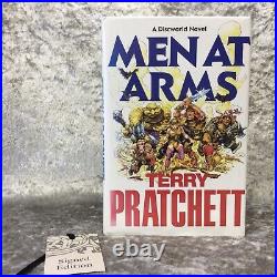 Terry Pratchett Signed Men At Arms Hbk First Edition Book 1 / 1 1993 Discworld