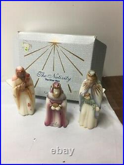 Vintage Fenton Glass Hand Painted First Edition 3 Piece Nativity The Wise Men